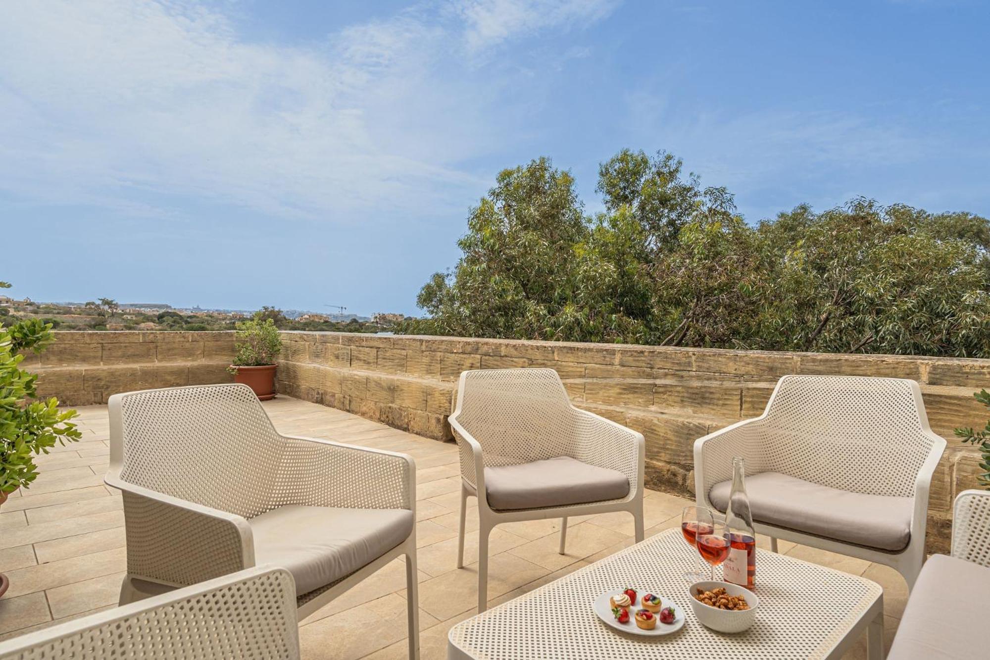 Sinjura Holiday Home 자프라 외부 사진
